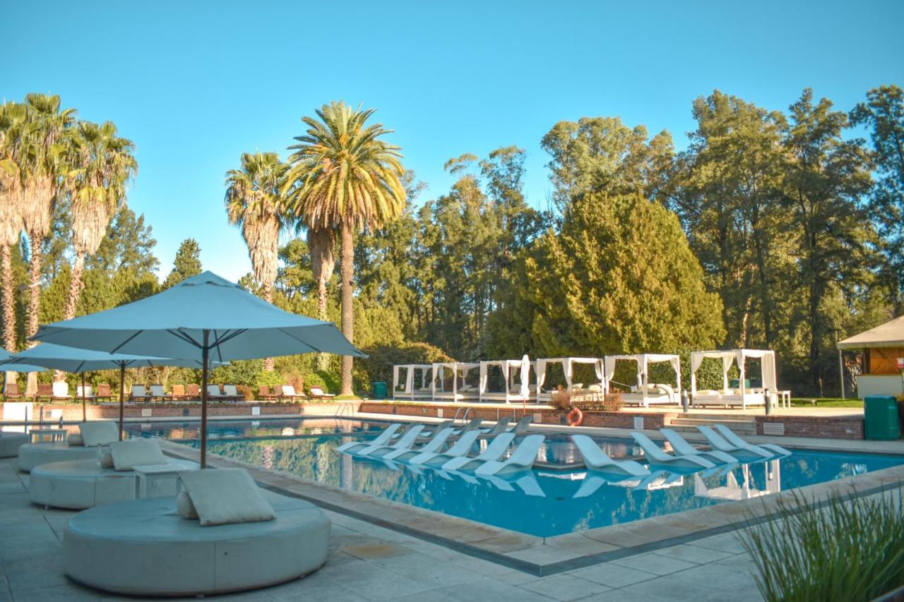 Sheraton Pilar Hotel & Convention Center Luaran gambar
