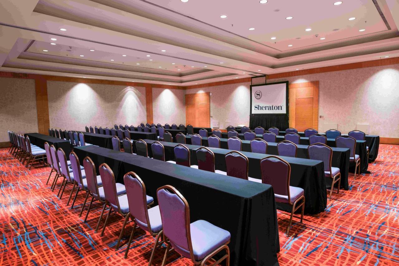 Sheraton Pilar Hotel & Convention Center Luaran gambar