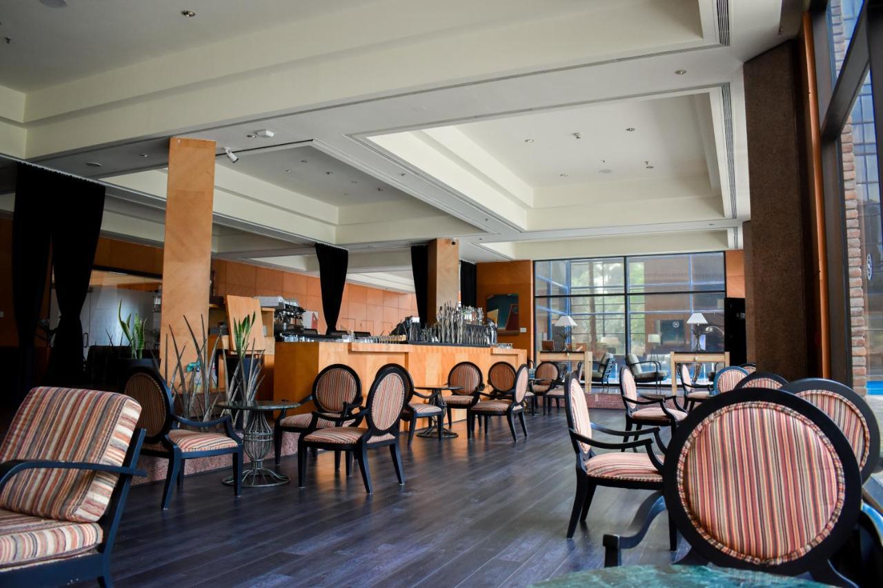 Sheraton Pilar Hotel & Convention Center Luaran gambar