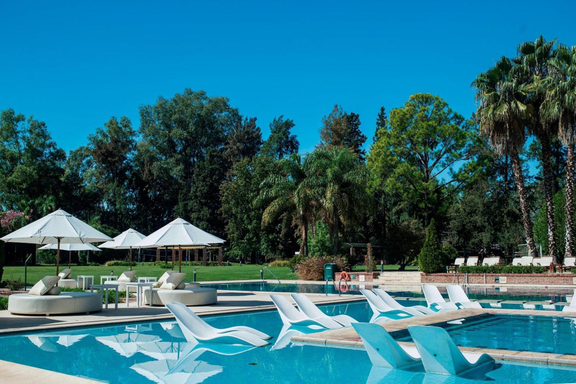 Sheraton Pilar Hotel & Convention Center Luaran gambar