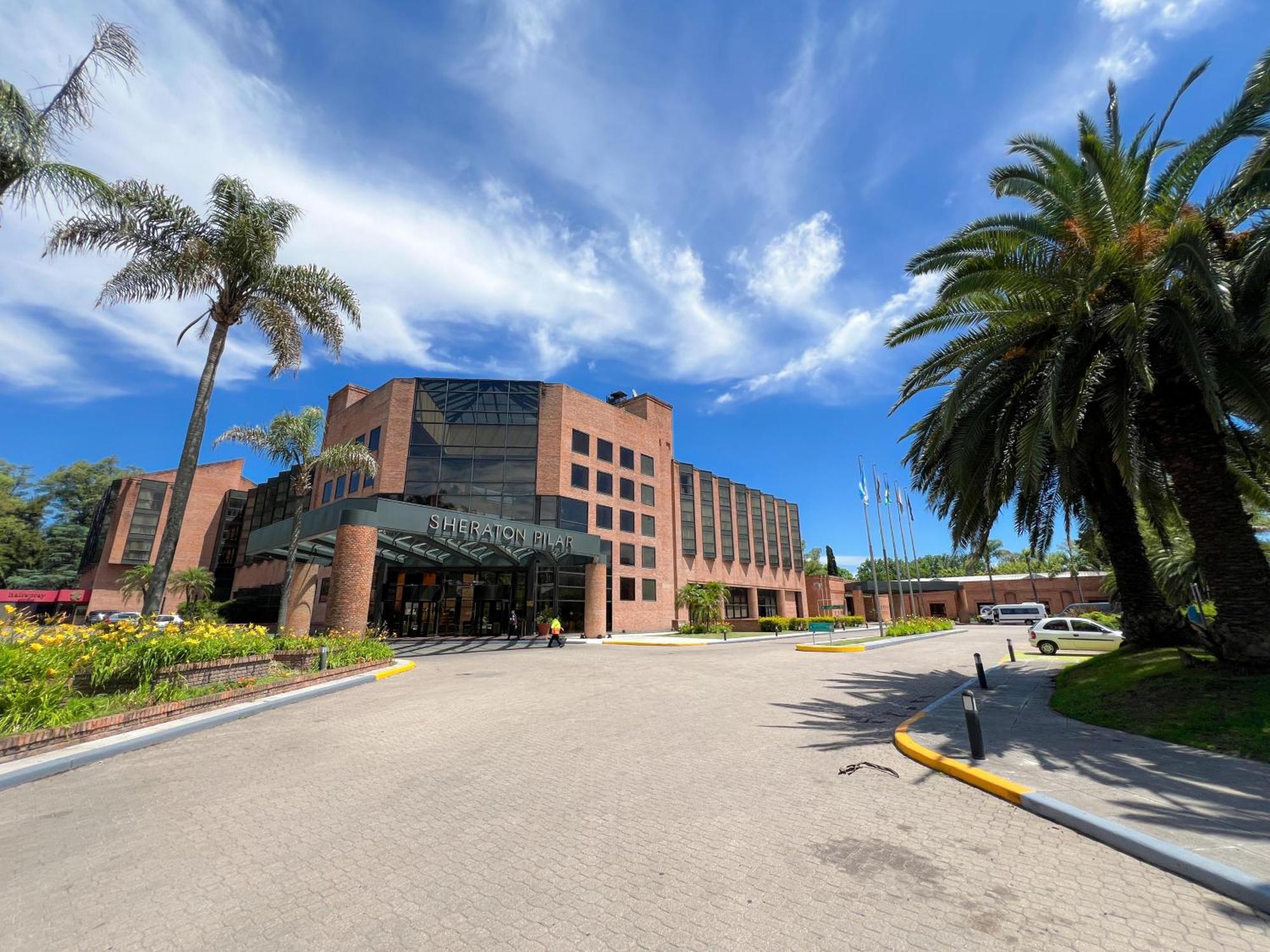 Sheraton Pilar Hotel & Convention Center Luaran gambar